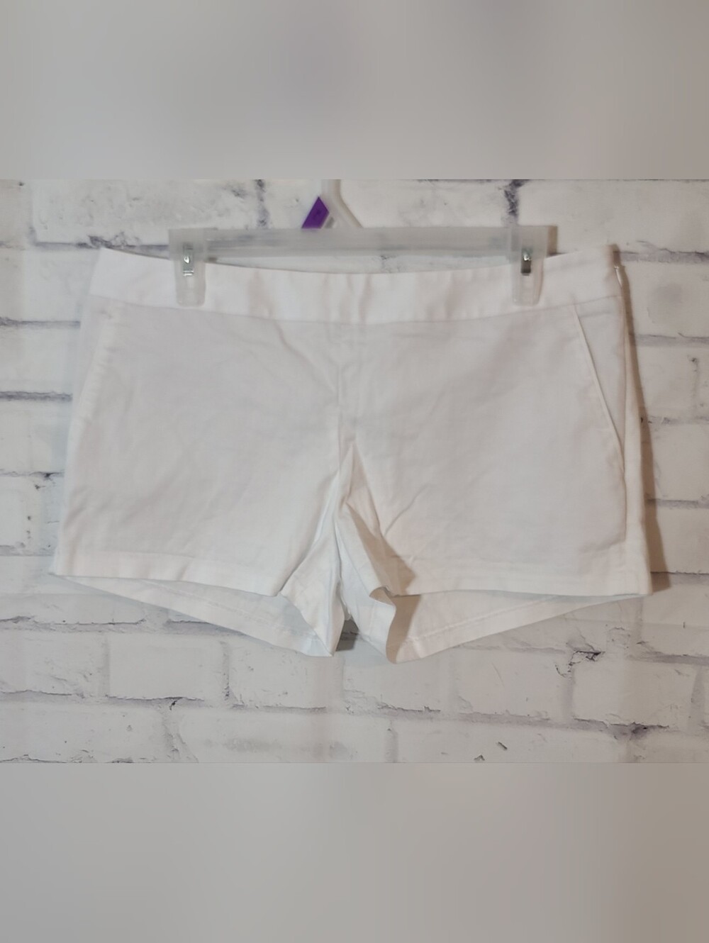 Express White Chino Shorts Regular Fit Twill Cotton/Spandex side zip, Sz 8